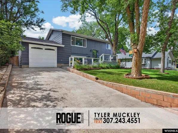 609 S Fourth, Glenrock, WY 83637