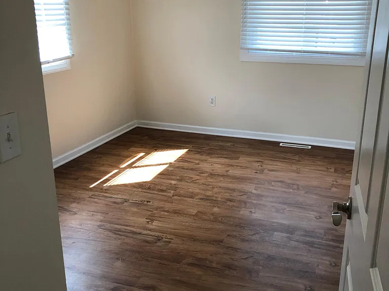 615 Schuring Rd #D — Photo 2