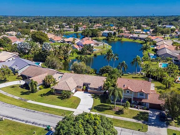 4th image of 5720 W Waterford Drive