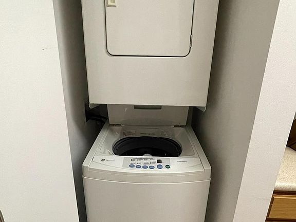 3rd image of 345 N La Salle Dr APT 3104