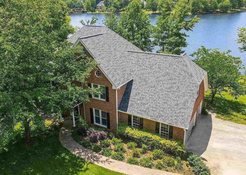 1st image of 75 Springridge Ct
