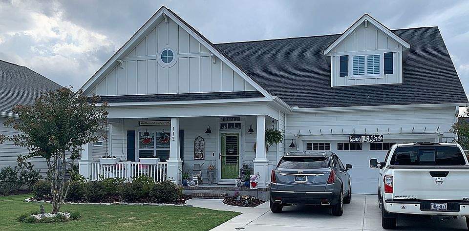 1st image of 112 Hanover Lakes Dr