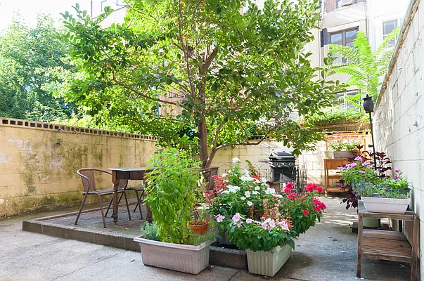 Rented by Keller Williams NYC | media 15