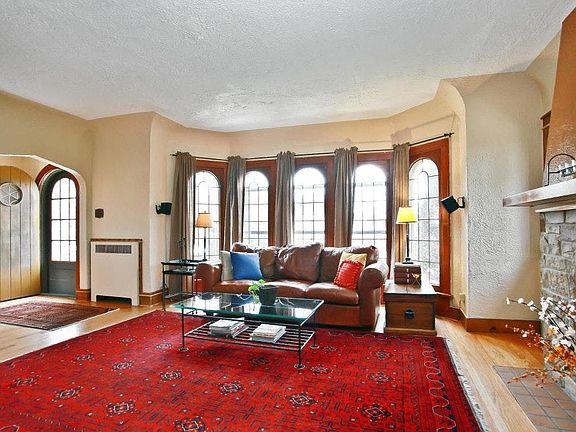 3rd image of 3809 W Fountain Ave