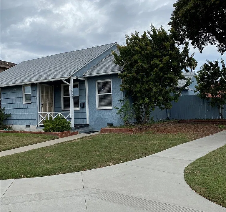 2061 San Anseline Ave