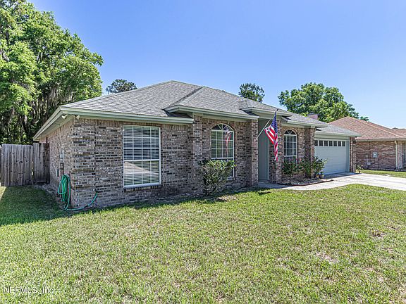 3rd image of 1244 SUMMERFIELD Court