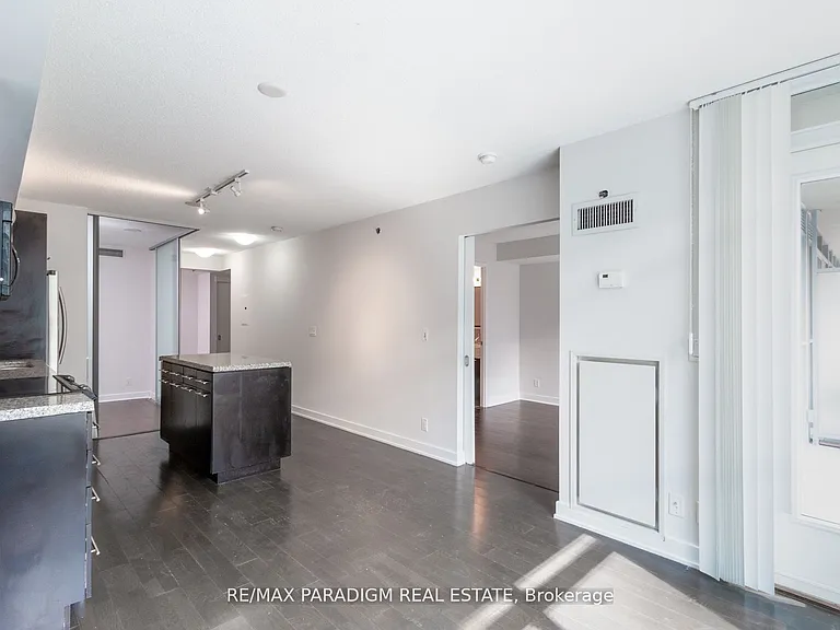 21 Nelson St #316 — Photo 9