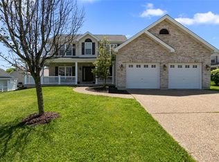 12 Huntsdale Ct, Wentzville, MO 63385