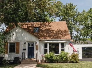 1907 E Indiana St, Wheaton, IL 60187