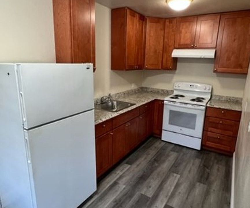 1st image of 556 S 5th St Unit 18