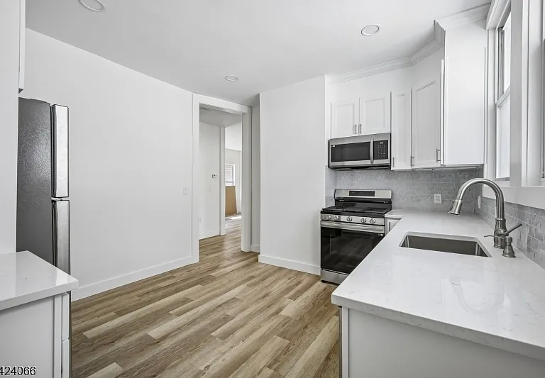 53 Maolis Ave #2 — Photo 6