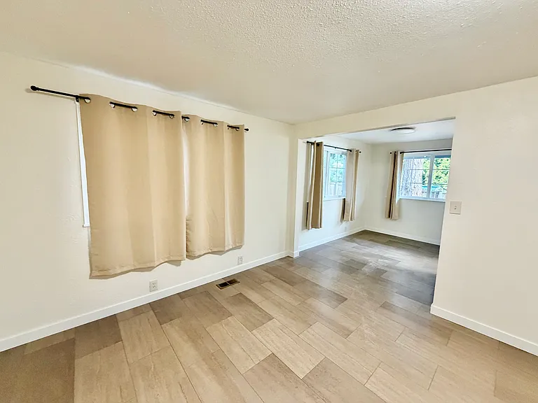 Primary bedroom/sitting area