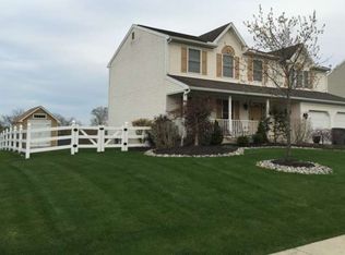 4993 School House Ct, Douglassville, PA 19518