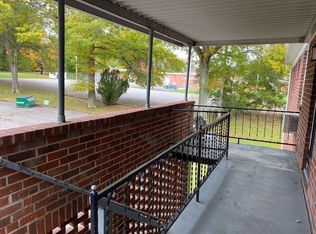 557 Walden Rd APT 10, Abingdon, VA 24210