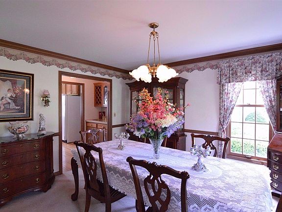 2nd image of 11798 Suncrest Dr