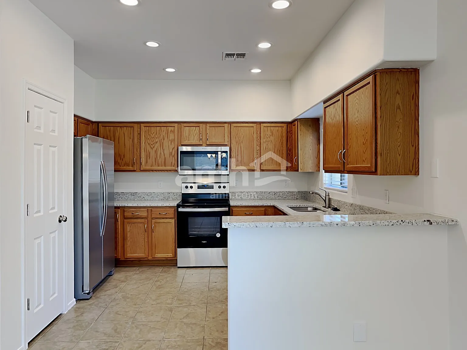 4 bed, 2.5 bath, 1865 sqft, $1,970 — Photo 3
