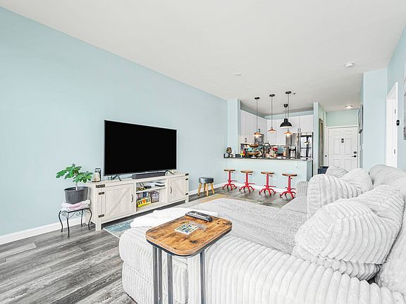 4th image of 26 Avenue At Port Imperial APT 301