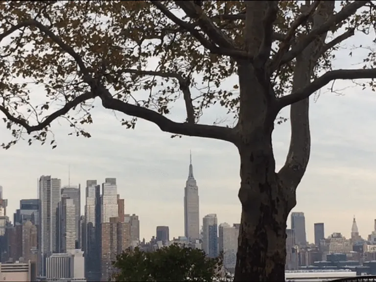 Waterfront Oasis: Luxe Living on Boulevard East, West New York, NJ — Photo 24