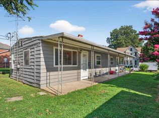 620 E B St APT B, Belleville, IL 62220