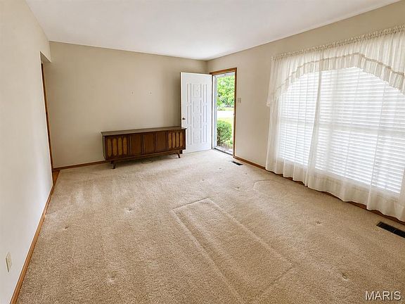 3rd image of 207 San Jose Ct