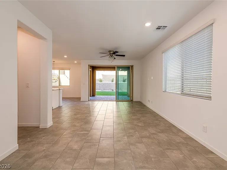 12412 Ocean Tiller Ave — Photo 7
