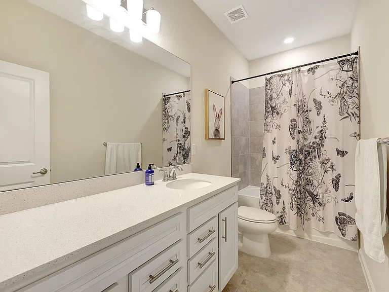 1807 SE Ocean Cove Way — Photo 23