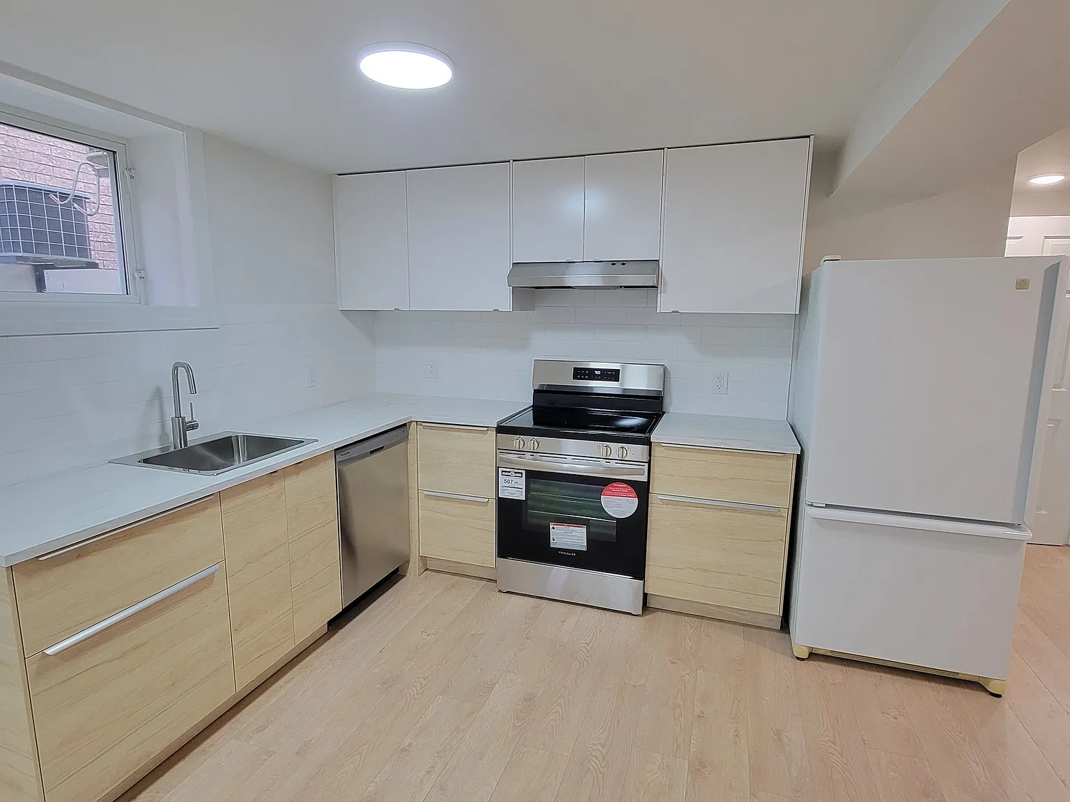 2 bed, $1,800 — Photo 4
