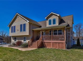 332 Springfield Dr, Bangor, PA 18013