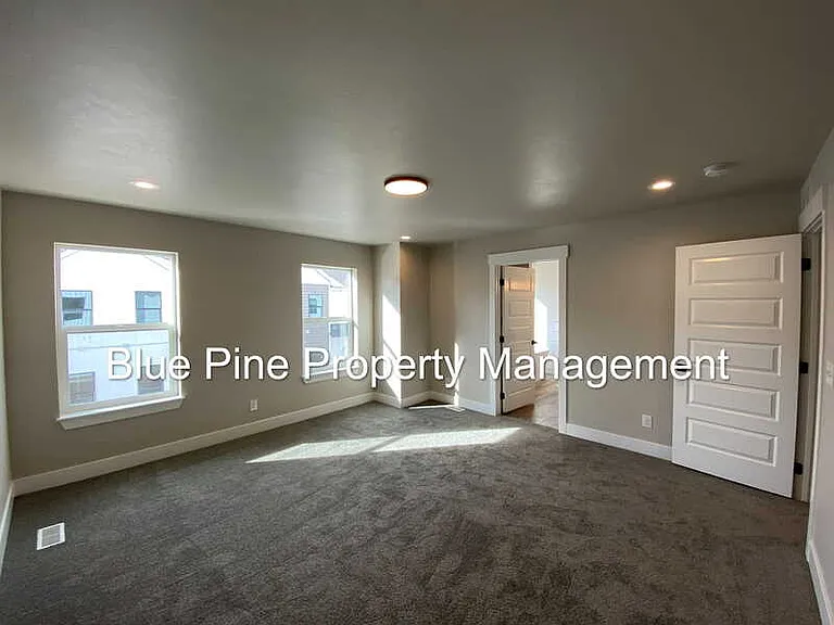 2890 Sunburst Dr — Photo 14