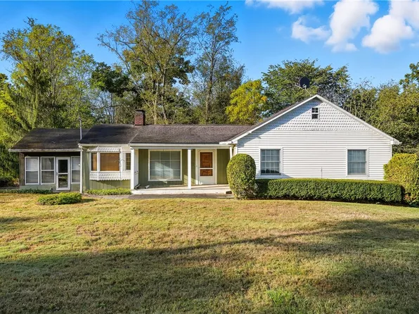 6453 Old Pulaski Rd, Pulaski, PA 16143