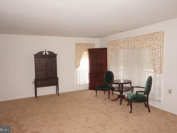 4th image of 56 Stratford Rd