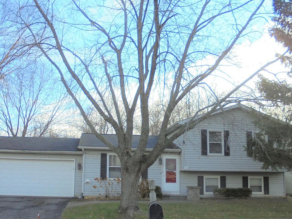 1st image of 913 Lorelei Dr