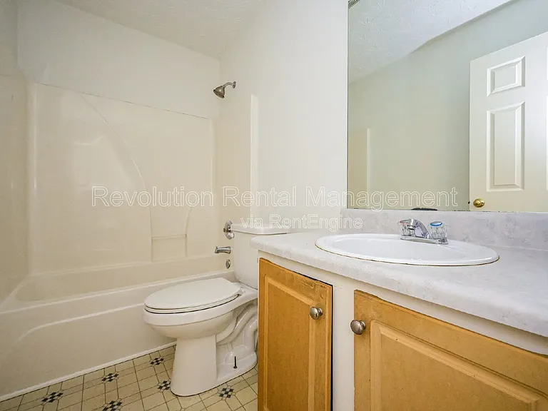 70 Autumn Ct — Photo 15