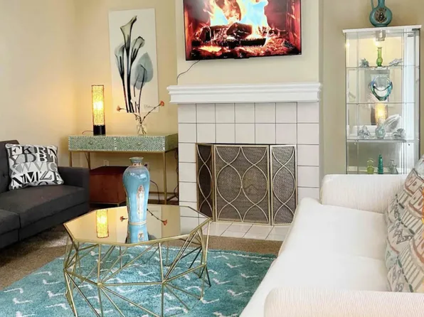 4816 W 25th St, Lawrence, KS 66047