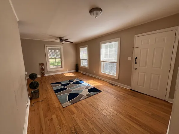 111 Pindal Cir, Dallas, NC 28034