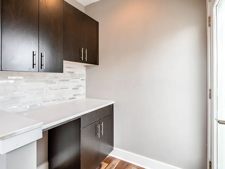 702-12 N Front St #7 — Photo 14