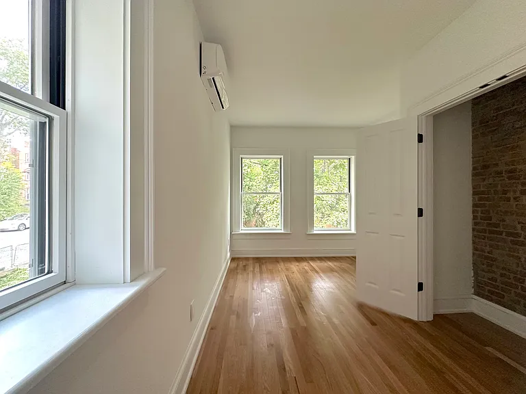 140 3rd St #3 — Photo 14