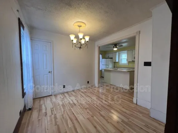 257 S 20th St, Chesterton, IN 46304