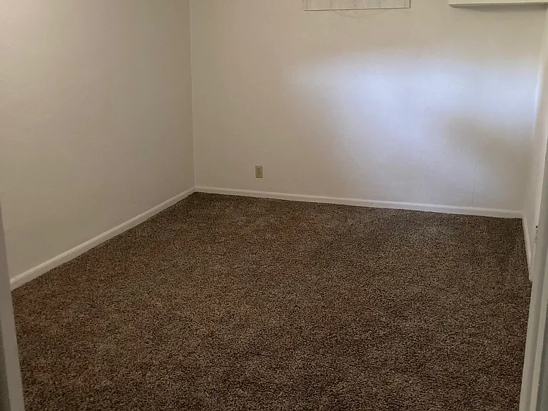 Downstairs bedroom, smaller window