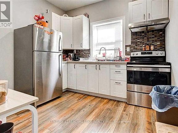 5th image of 382 Cannon St E #B