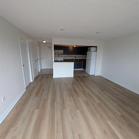 135 Base Line Rd W #306 — Photo 10