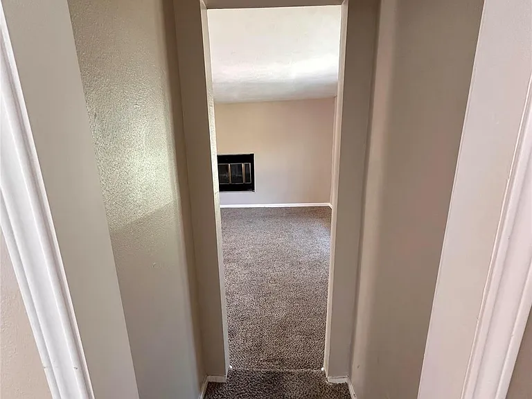 17210 Woodburn Dr — Photo 6