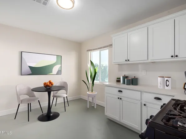 1425 N 43RD Place, Phoenix, AZ 85008