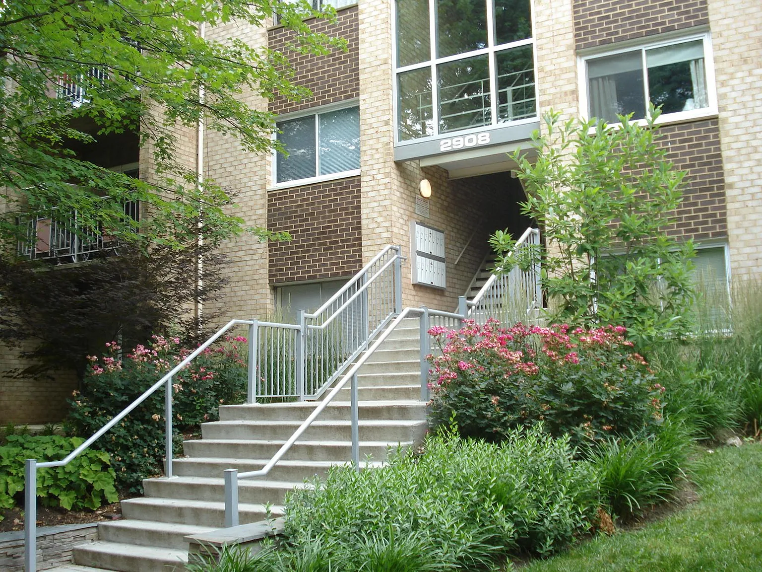 2908 Kings Chapel Rd — Photo 2