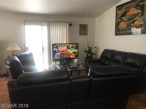 2nd image of 2325 Daisy Hill Ave