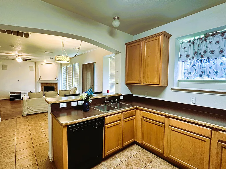 5409 Barkridge Trl — Photo 4