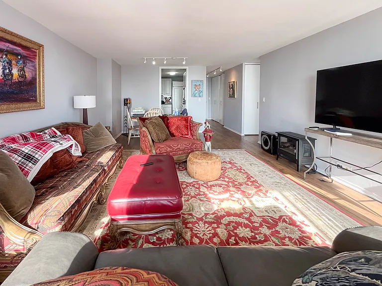 1660 N Lasalle St #1608 — Photo 2