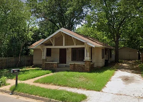 304 S Douglas Ave Photo 1