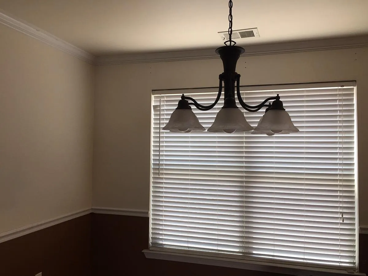 2 bed, 1.5 bath, 1132 sqft, $2,485 — Photo 3