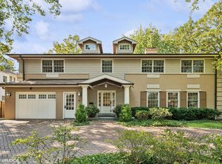 88 Abbottsford Rd, Winnetka, IL 60093